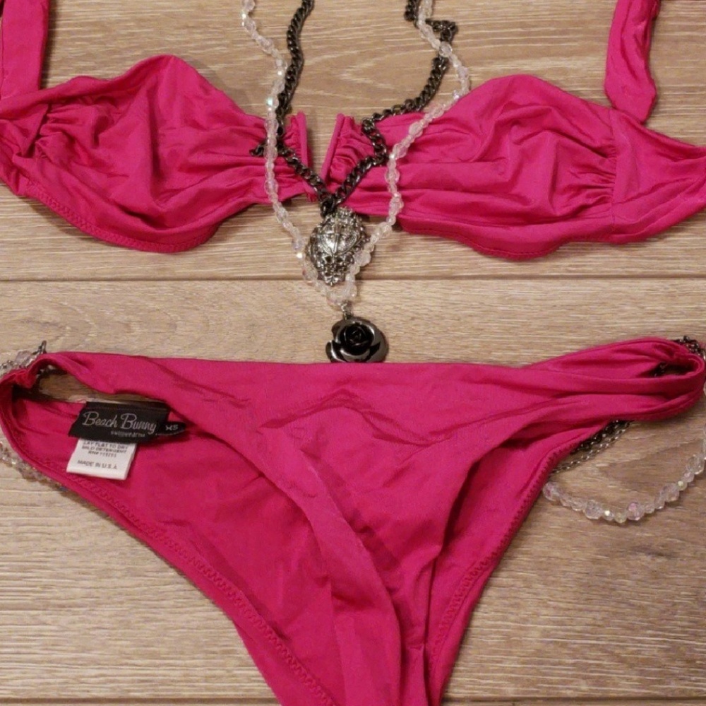 Beach bunny bikini